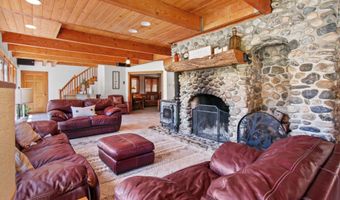 43630 Rainbow Ln, Angelus Oaks, CA 92305