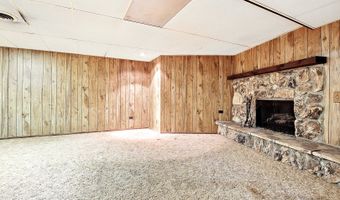 24952 W Island Dr, Antioch, IL 60002