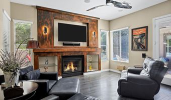 4303 S OREGON Ct, Chandler, AZ 85248