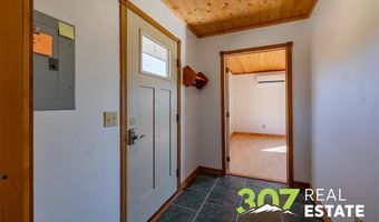 19 Diamond View Rd, Cody, WY 82414