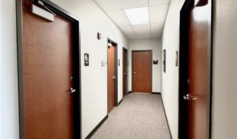 206 SW 8th St 212, Bentonville, AR 72712