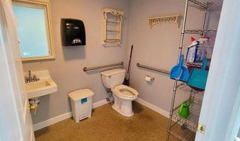 319 E JIMMIE LEEDS Rd 203, Absecon, NJ 08205