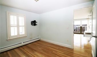 249 Tuckerman Ave 2, Middletown, RI 02842