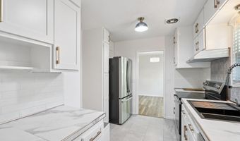 409 SAILFISH Dr E, Atlantic Beach, FL 32233