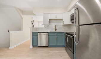 5002 9TH St S, Arlington, VA 22204