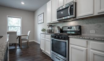 438 Auburn Sta, Auburn, GA 30011