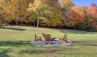 105 Brook Dr, Burlington, VT 05408