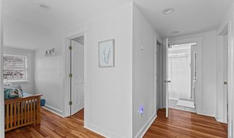 19 Warren Ave 19, Middletown, RI 02842
