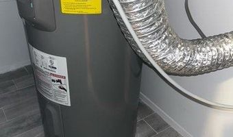 615 Broadway 11, Amityville, NY 11701