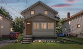 912 Hunt St, Akron, OH 44306