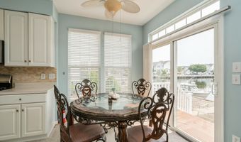 4 Osprey Ln, Bayville, NJ 08721