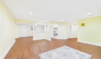 50 Intrepid Ln, Jamestown, RI 02835