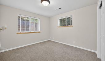 595 Elizabeth Ave, Ashland, OR 97520