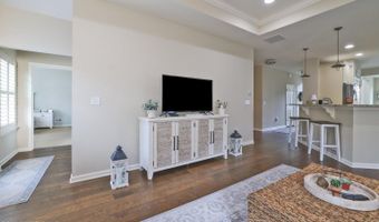 31 GARDEN Path, Barnegat, NJ 08005