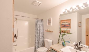 2653 NE Genet Ct, Bend, OR 97701