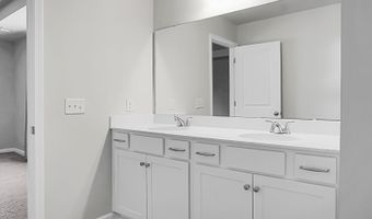 717 Butter Rd, Bonneau, SC 29431