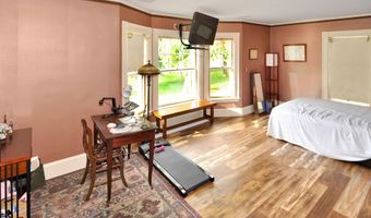 75 S South Park St, Bangor, ME 04401