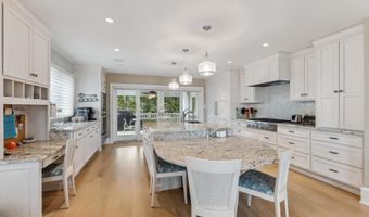 182 65th St, Avalon, NJ 08202