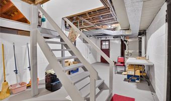 2848 Anderson Dr, Allison Park, PA 15101