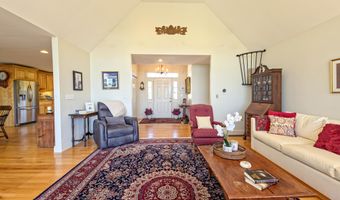 4 Mainstay Ln, Bourne, MA 02532