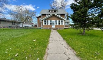 802 7th St, Britton, SD 57430
