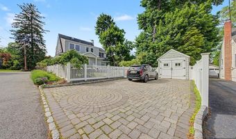 26 George St, Allendale, NJ 07401