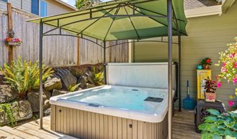 87957 10TH St, Veneta, OR 97487