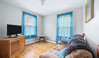 3288 Mendon Rd, Cumberland, RI 02864