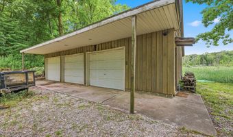 1372 Cramton Ave NE, Ada, MI 49301