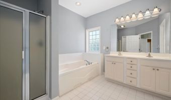 400 Williams St #12, Berlin, MD 21811