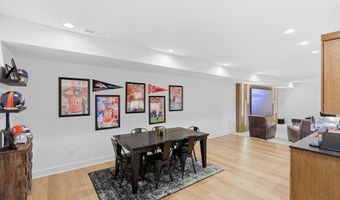 2100 Golfview Dr, Auburn, IN 46706