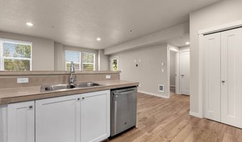 17126 SW Snowdale St 303, Beaverton, OR 97007