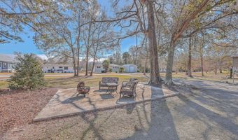 208 Catfish Landing Cir, Bonneau, SC 29431