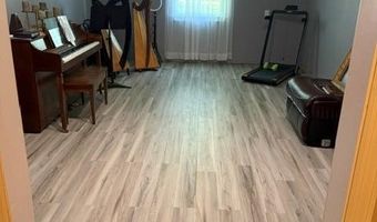 43 Danville Rd, Big Sandy, TN 38221