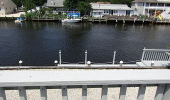 63 Cedar Run Rd, Bayville, NJ 08721