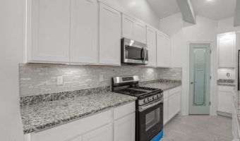 488 Plateau Dr, Socorro, TX 79927