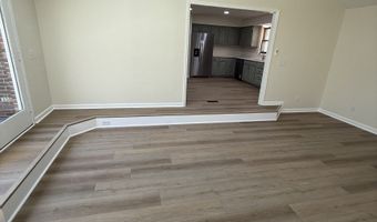 1348 Secretariat Ln, Indianapolis, IN 46217