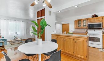 4359 Mohegan Dr, Affton, MO 63123