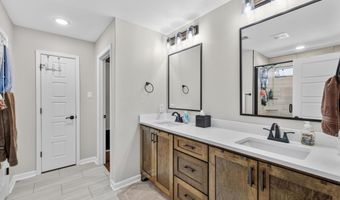 4016 Elizabeth Ct, Benton, AR 72019