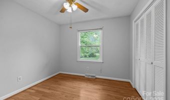 20 Summit Dr, Arden, NC 28704
