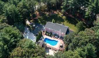 14 Bourget Ct, North Smithfield, RI 02896