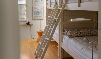 19 Locust Ln, Aquinnah, MA 02535