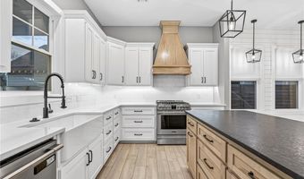 1914 Ebbing Loop, Barling, AR 72923