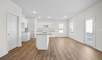 544 Ashley Heights Dr, Aberdeen, NC 28315