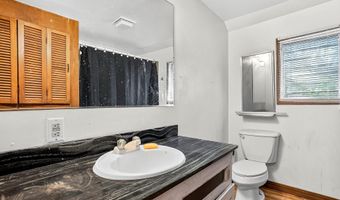 109 W Cline St, Aurora, MO 65605