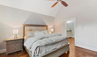 1716 Bay St, Charlotte, NC 28204