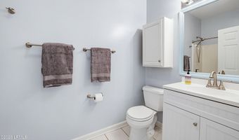 54 Tuscarora Ave, Beaufort, SC 29907