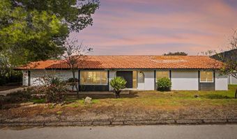 2640 Eltinge Dr, Alpine, CA 91901