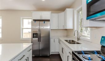 73 Maple Ave, Johnston, RI 02919