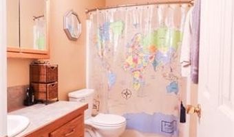 8951 Hilltop Rd, Beggs, OK 74421